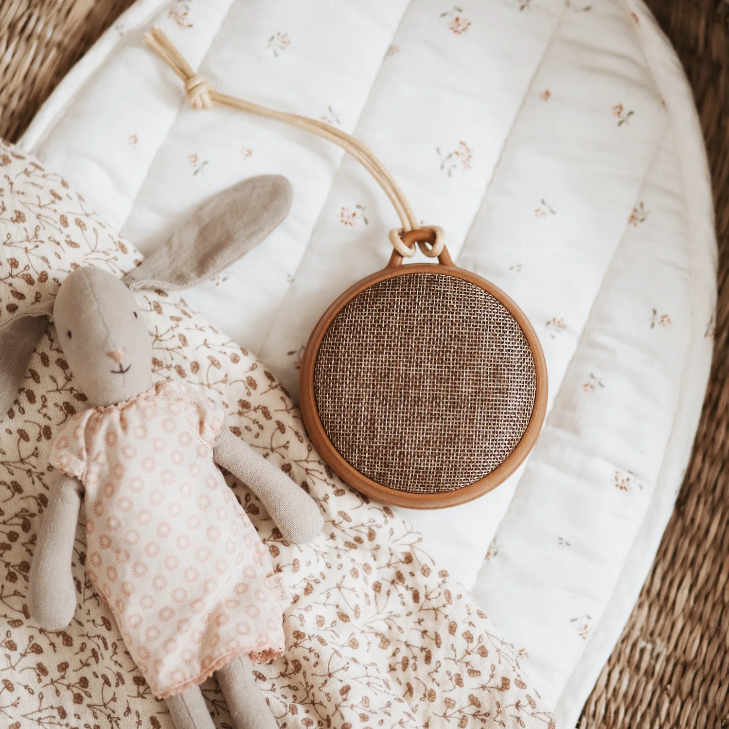 Reproduktor bílého šumu Echo (Hnědý)<br>1 290 Kč - Obrázek 4